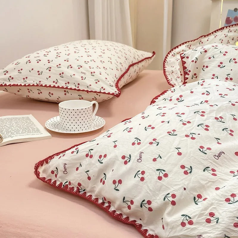 Blossom & Berry Bedding Set
