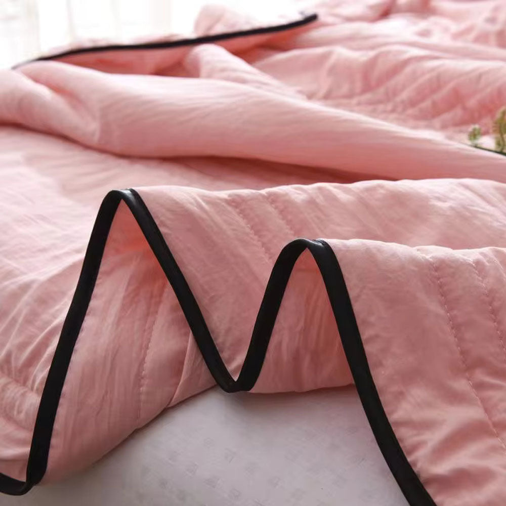 Stitched Bed Blanket Polyester Throw with Contrast Piping for Bedroom and Living Room