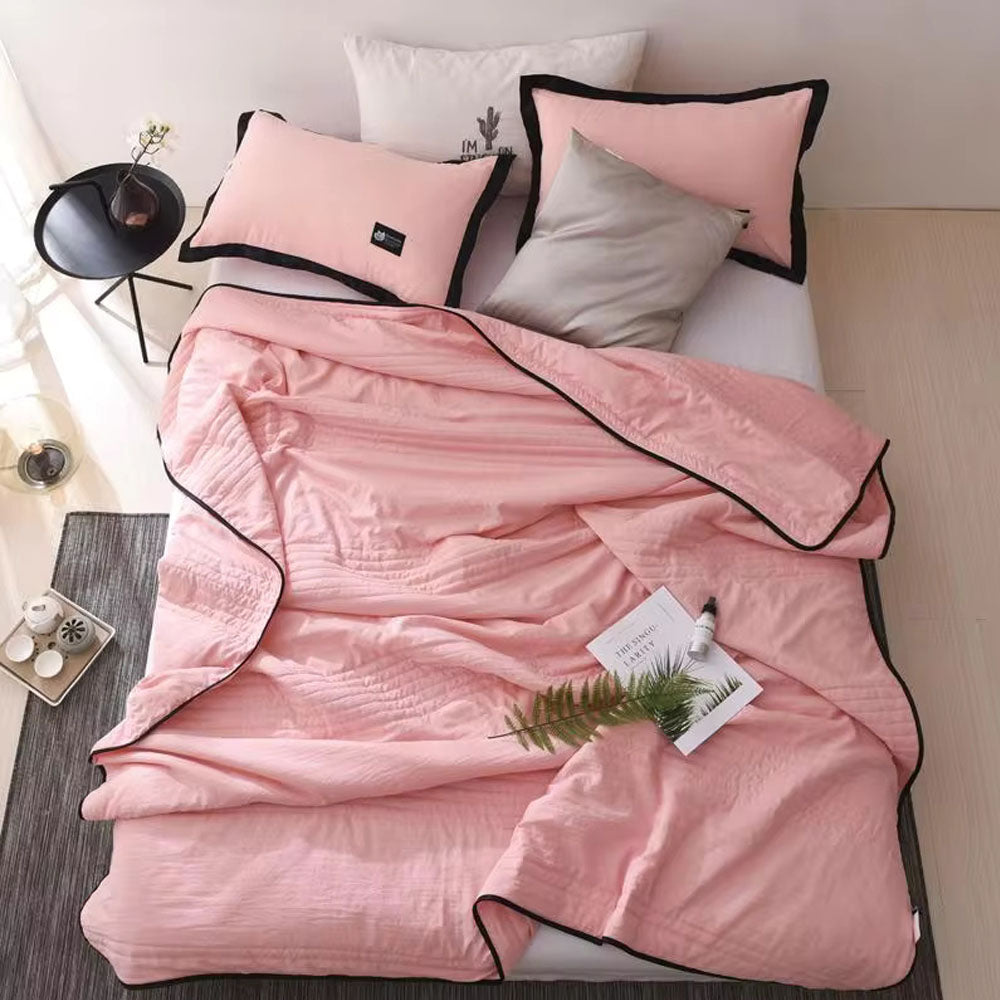 Stitched Bed Blanket Polyester Throw with Contrast Piping for Bedroom and Living Room