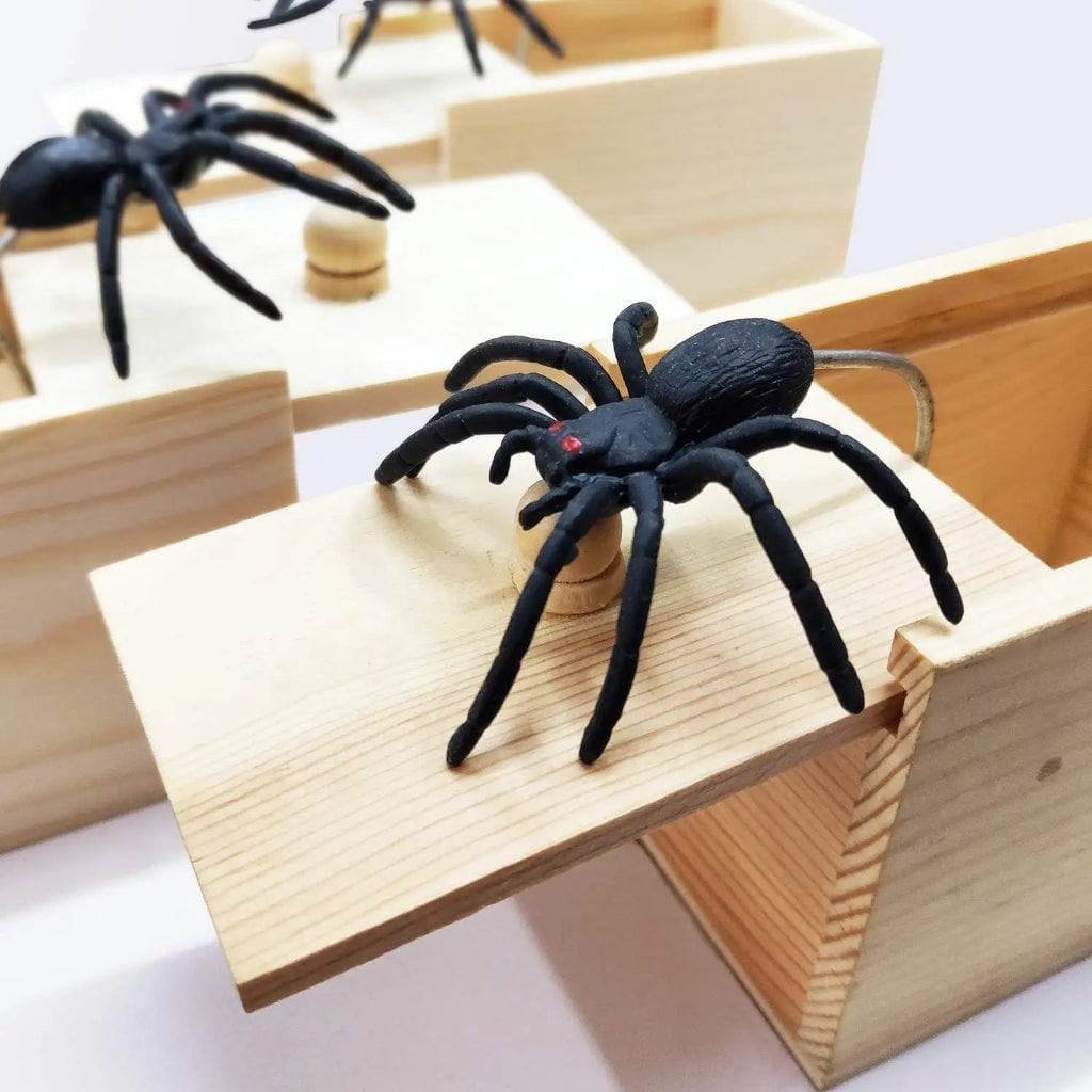 Halloween Gifts Spider Prank Box with Spring Loaded Pop Out Surprise and Wooden Sliding Lid