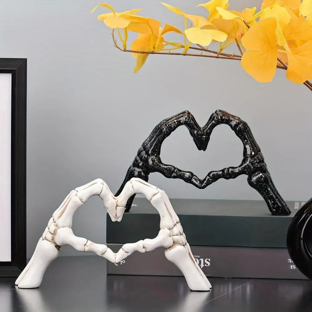Halloween Skeleton Decorations Hands Forming Heart Resin Figurine for Gothic Shelf Tabletop