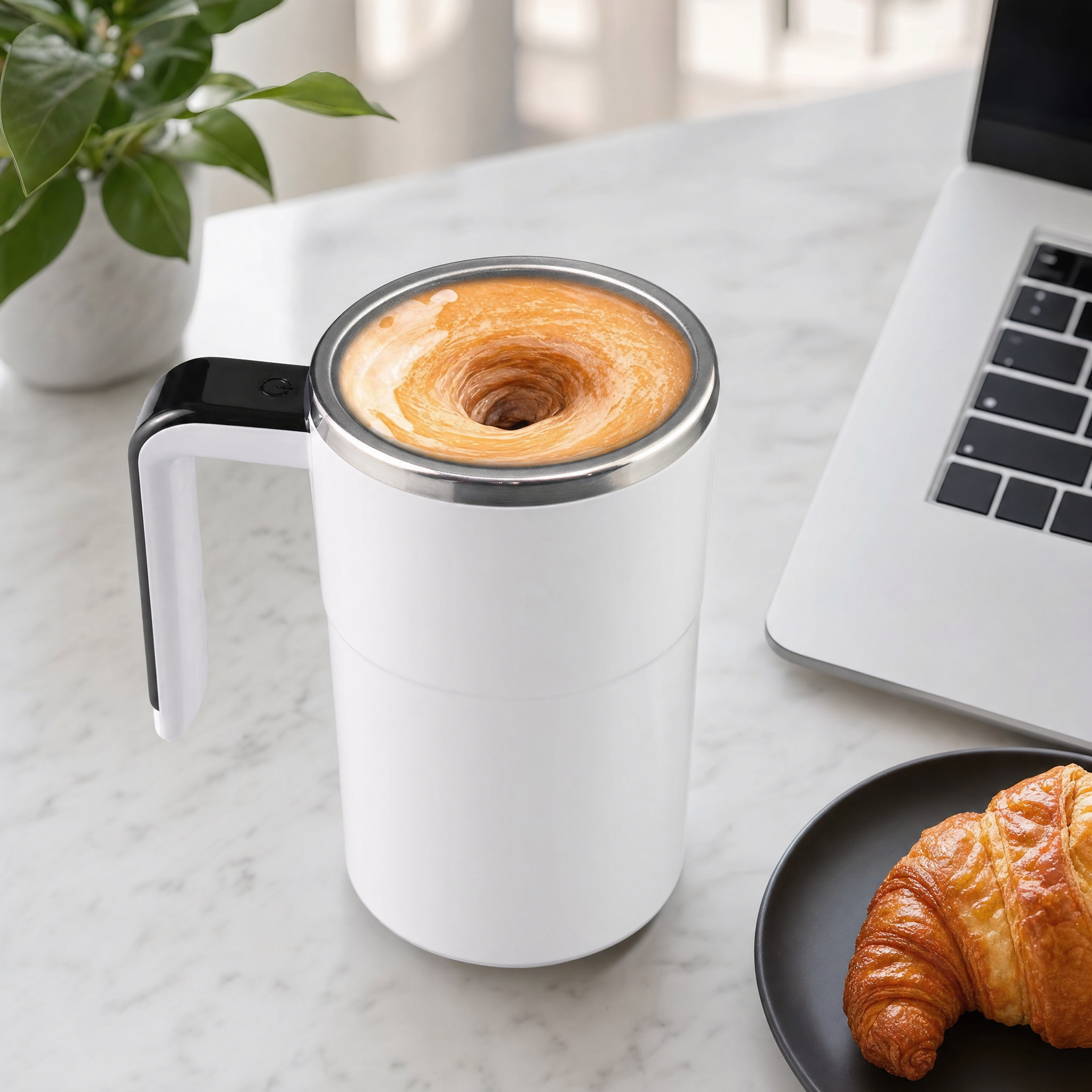 Self-Stirring Travel Mug