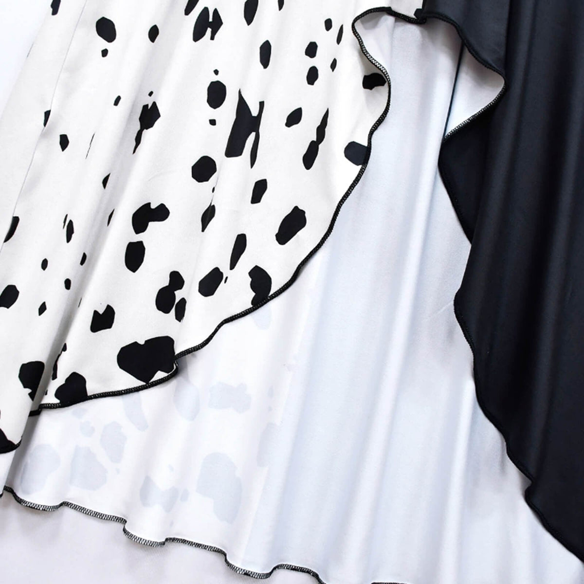 Kids Halloween Costume with Dalmatian Spot Split Dress Tie-Neck Cape Wavy Wig and Mask