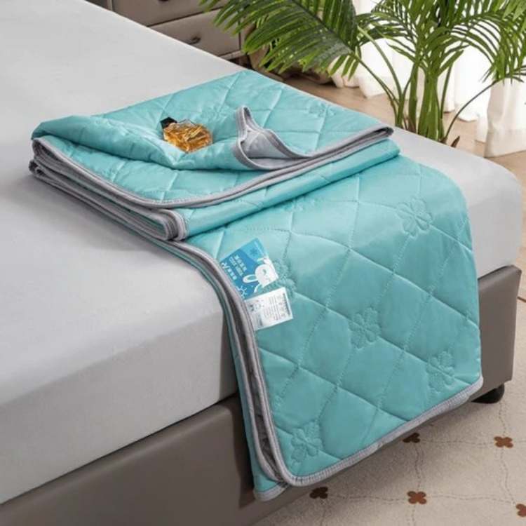 Cooling Blanket Lightweight Summer Cover for Bed and Sofa in Five Cool Shades